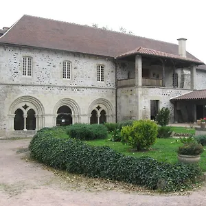 https://abbaye-de-st-gilbert.hotels-rhonealpes.com
